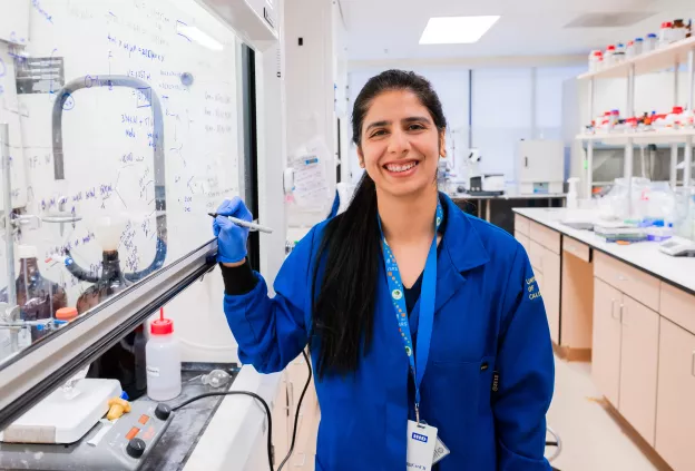 Woman researcher working in lab