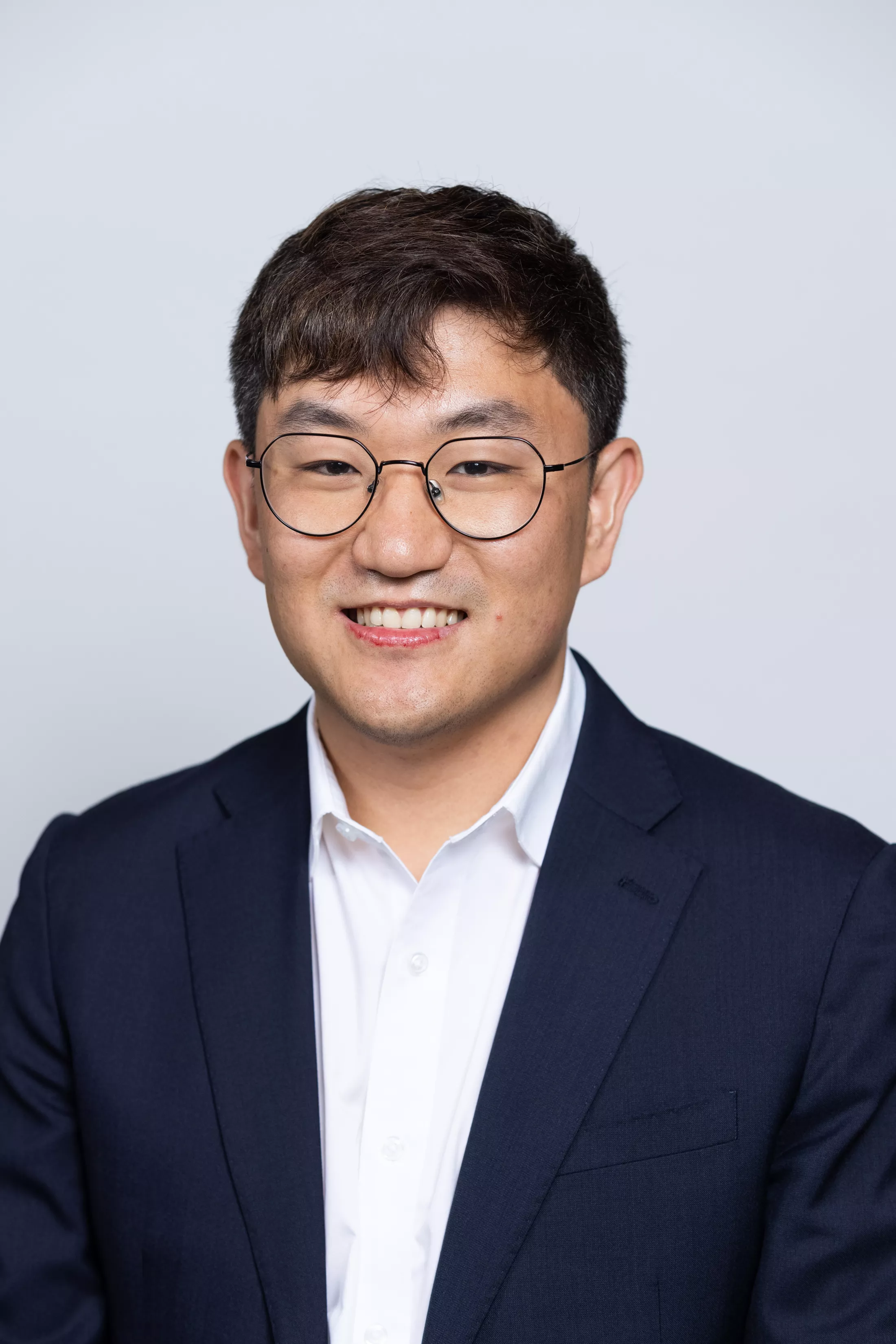 Seoiyoung Ahn headshot